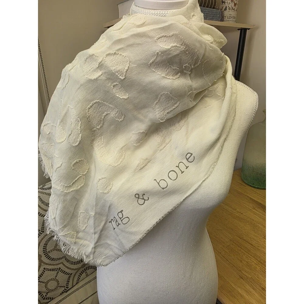 rag & bone Ivory Floral Jacquard Fringe Rectangle Scarf Wrap Made in Italy